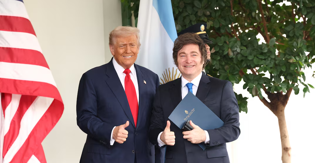 América First y Argentina: ¿Qué Significa el Rescate de $20B para los Latinos en EE.UU?