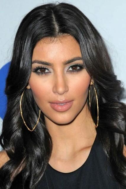 La Crítica Pública de Kim Kardashian a los Psíquicos Desata una Conversación Más Amplia sobre la Orientación Espiritual